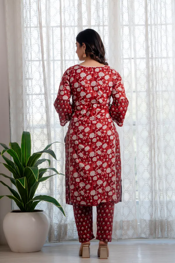 Maroon_Floral_Printed_Thread_Work_Pure_Cotton_Kurta_&_Trousers_With_Dupatta_For_Women