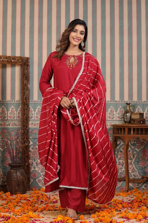 Maroon_Handwork_Muslin_Suit_Set_For_Women