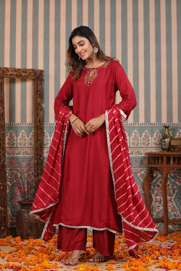 Maroon_Handwork_Muslin_Suit_Set_For_Women
