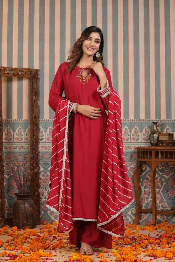Maroon_Handwork_Muslin_Suit_Set_For_Women
