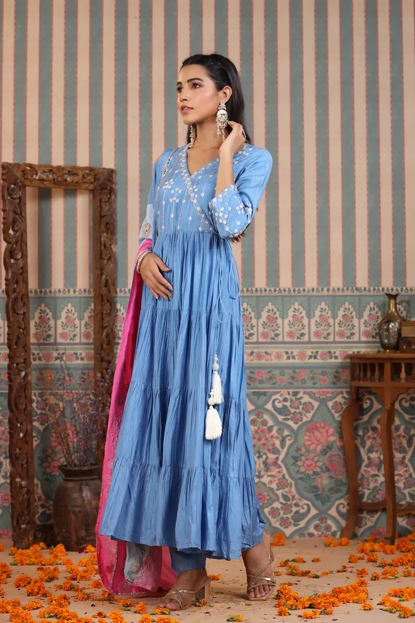 Blue_Handwork_Muslin_Suit_Set_For_Women
