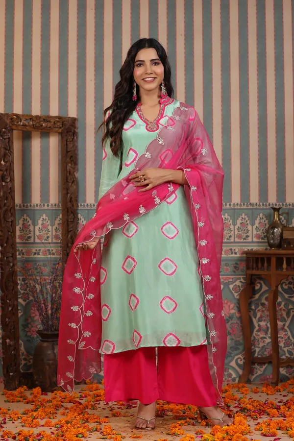 Mint_Green_Handwork_Muslin_Suit_Set_For_Women