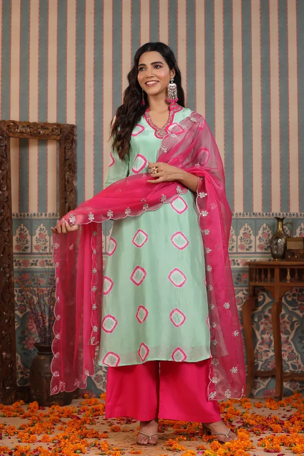 Mint_Green_Handwork_Muslin_Suit_Set_For_Women