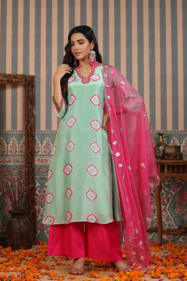 Mint_Green_Handwork_Muslin_Suit_Set_For_Women
