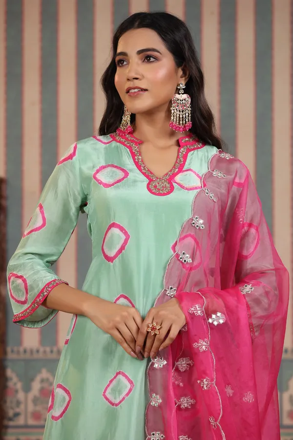 Mint_Green_Handwork_Muslin_Suit_Set_For_Women