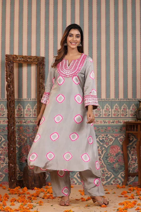 Steel_Grey_Embroidered_Organza_Suit_Set_For_Women
