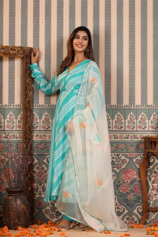 Aqua_Green_Umbrella_Tie_And_Dye_Muslin_Suit_Set_For_Women