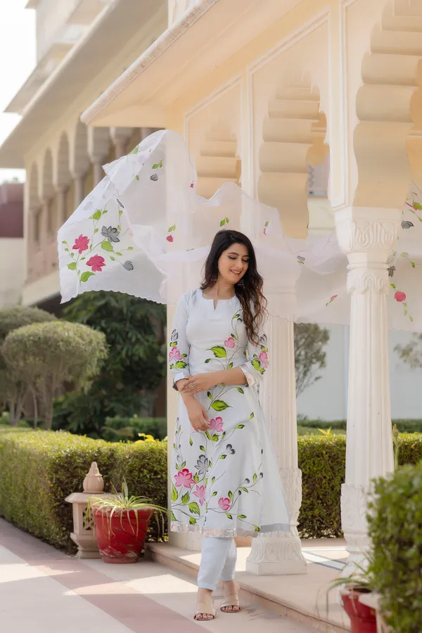 White_Floral_Printed_Round_Neck_Long_Sleeves_Gotta_Patti_Kurta_Set_For_Women