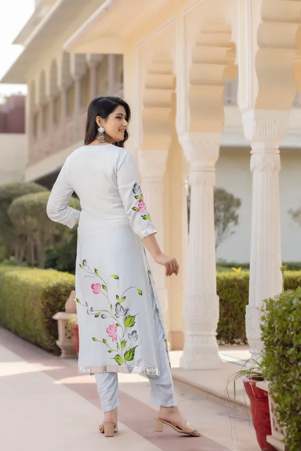 White_Floral_Printed_Round_Neck_Long_Sleeves_Gotta_Patti_Kurta_Set_For_Women