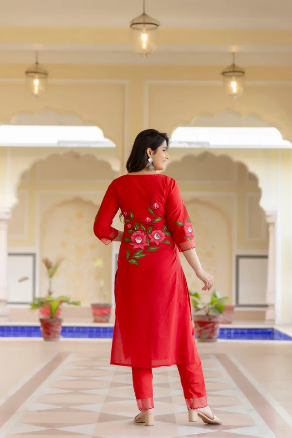Red_Floral_Printed_Regular_Kurta_With_Palazzos_&_Dupatta_For_Women
