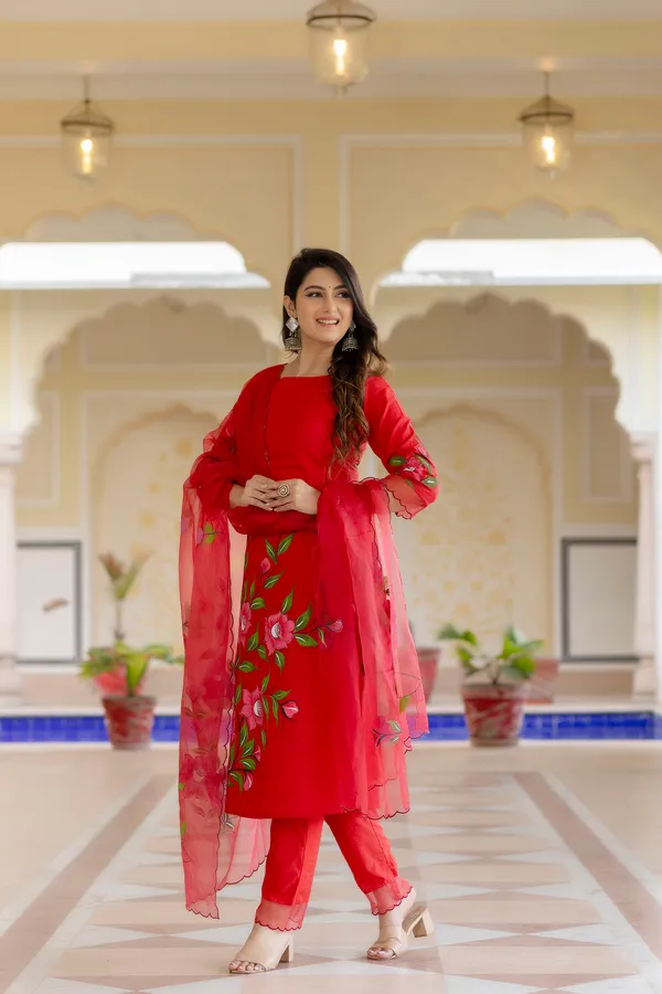Red_Floral_Printed_Regular_Kurta_With_Palazzos_&_Dupatta_For_Women