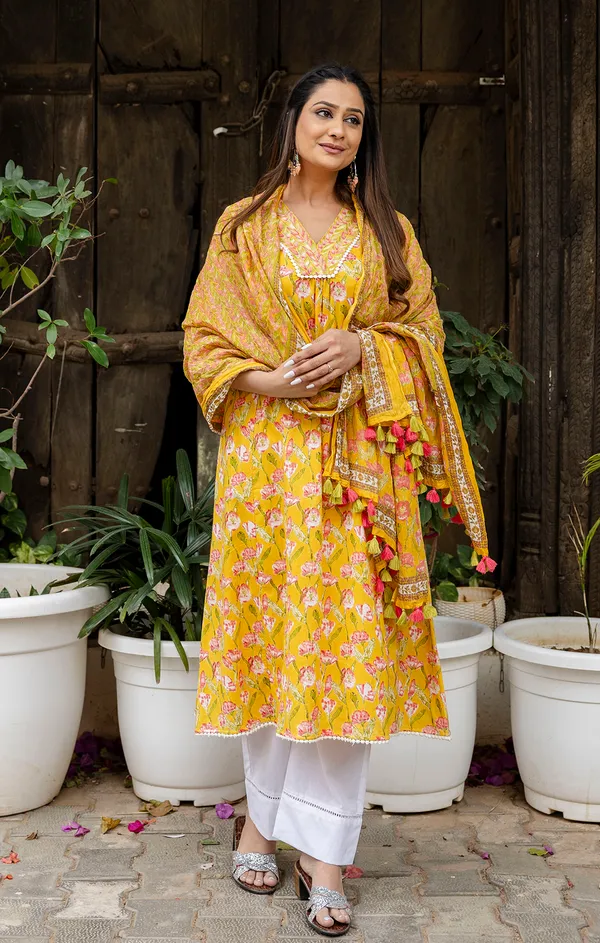 Yellow_Floral_Printed_V-Neck_Pure_Cotton_A-Line_Kurta_With_Trousers_&_Dupatta_For_Women