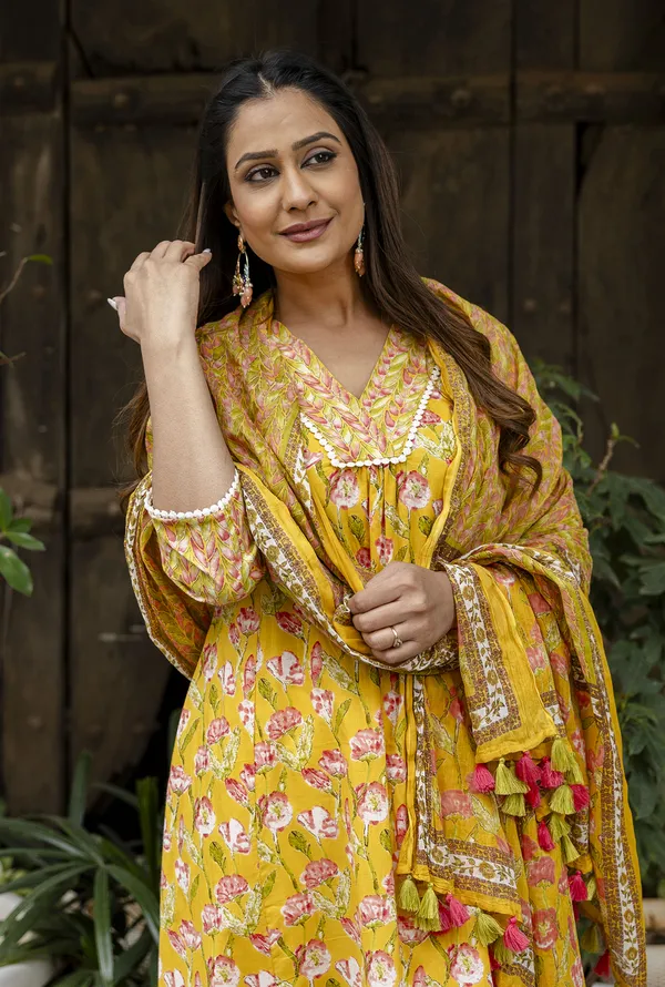Yellow_Floral_Printed_V-Neck_Pure_Cotton_A-Line_Kurta_With_Trousers_&_Dupatta_For_Women