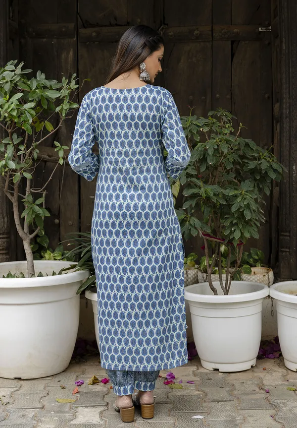 Blue_Paisley_Printed_Pure_Cotton_Straight_Kurta_With_Salwar_&_Dupatta_For_Women