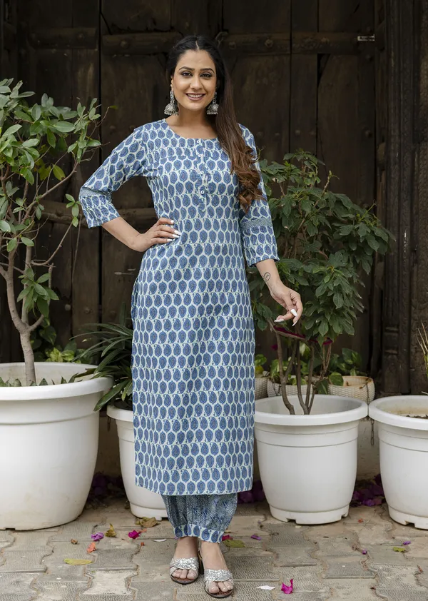 Blue_Paisley_Printed_Pure_Cotton_Straight_Kurta_With_Salwar_&_Dupatta_For_Women