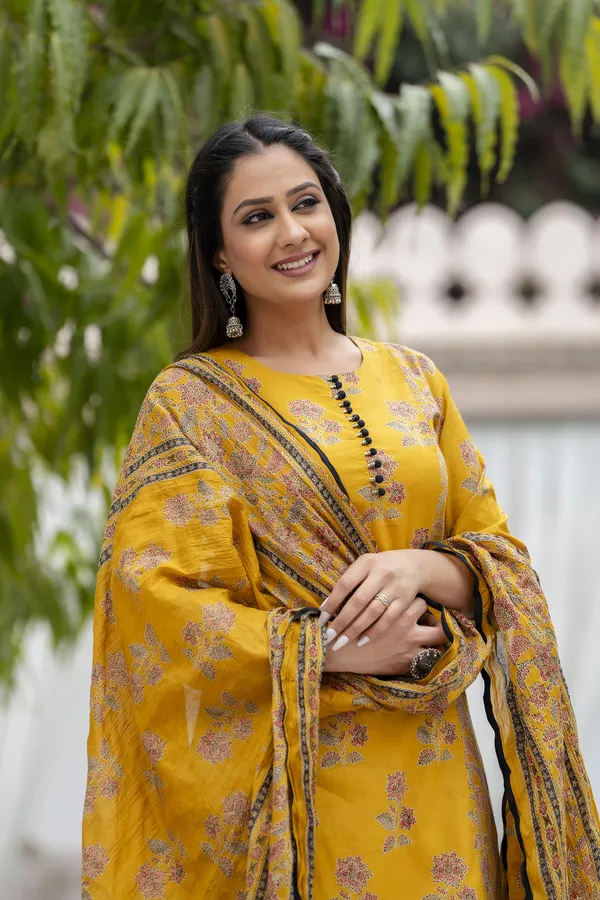 Yellow_Floral_Printed_Regular_Pure_Cotton_Kurta_With_Trousers_&__Dupatta_For_Women