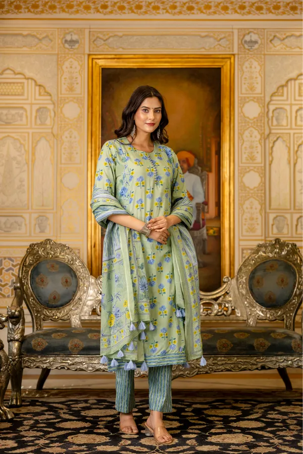 Green_Floral_Printed_Regular_Pure_Cotton_Kurta_With_Trousers_&_Dupatta_For_Women