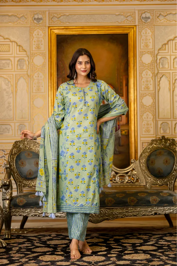 Green_Floral_Printed_Regular_Pure_Cotton_Kurta_With_Trousers_&_Dupatta_For_Women
