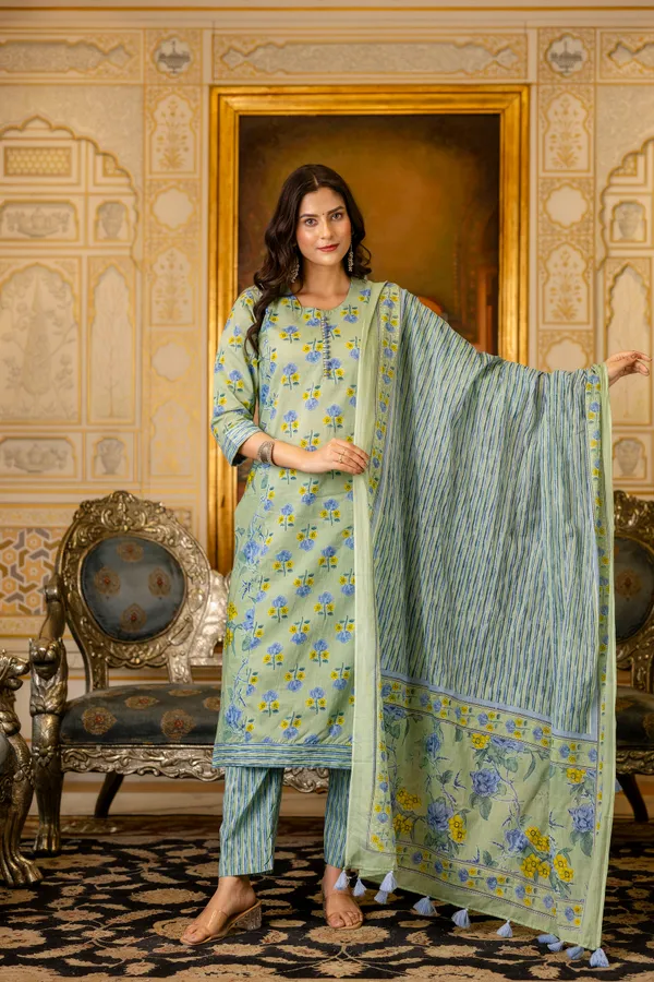 Green_Floral_Printed_Regular_Pure_Cotton_Kurta_With_Trousers_&_Dupatta_For_Women