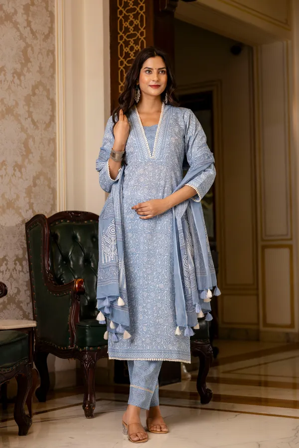 Blue_Floral_Printed_Regular_Pure_Cotton_Kurta_With_Palazzos_&__Dupatta_For_Women