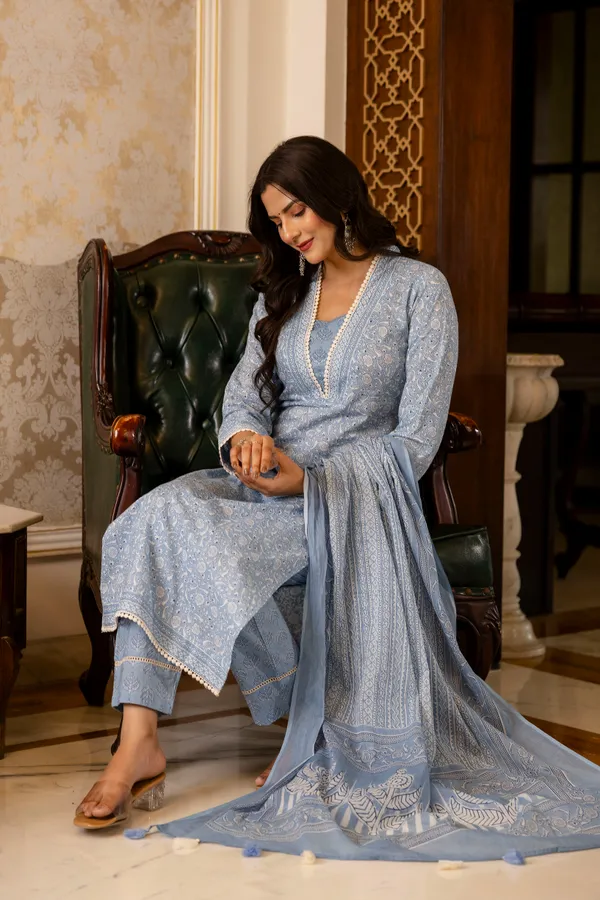Blue_Floral_Printed_Regular_Pure_Cotton_Kurta_With_Palazzos_&__Dupatta_For_Women