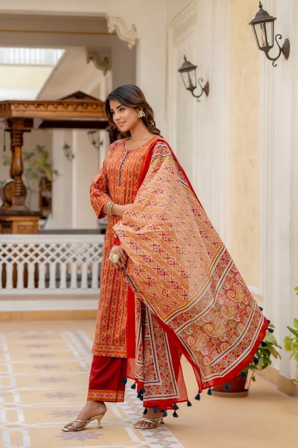 Orange_Floral_Printed_Regular_Pure_Cotton_Kurta_With_Palazzos_&__Dupatta_For_Women