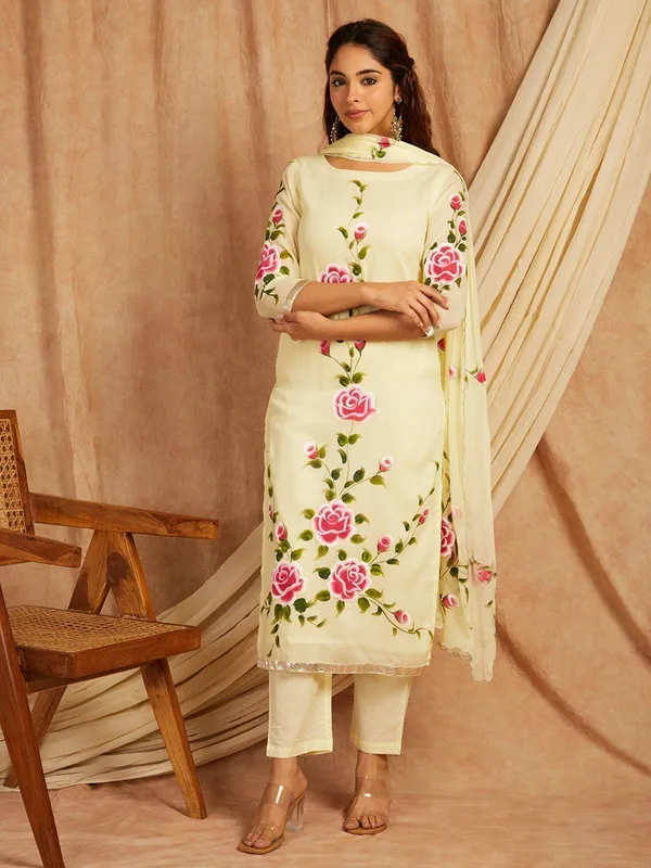 Cream_Floral_Printed_Regular_Pure_Cotton_Kurta_With_Palazzos_&__Dupatta_For_Women