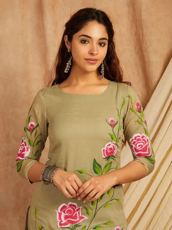 Green_Floral_Printed_Regular_Pure_Cotton_Kurta_With_Trousers_&__Dupatta_For_Women