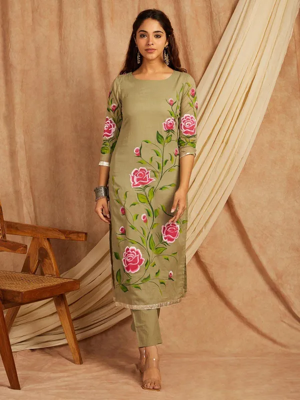 Green_Floral_Printed_Regular_Pure_Cotton_Kurta_With_Trousers_&__Dupatta_For_Women