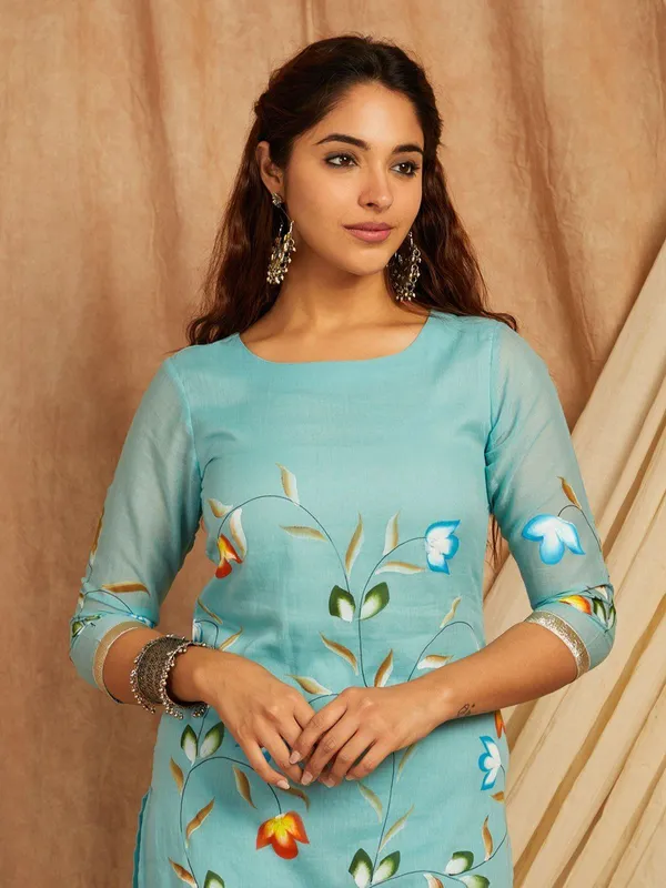 Blue_Floral_Printed_Regular_Pure_Cotton_Kurta_Trousers_With_Dupatta_For_Women
