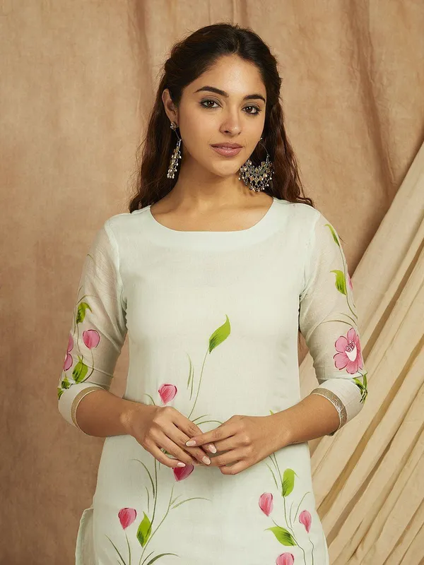 Green_Floral_Printed_Round_Neck_Pure_Cotton_Straight_Kurta_With_Palazzos_&_Dupatta_For_Women