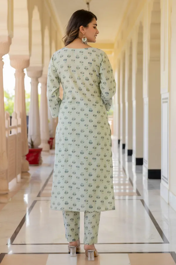 Green_Floral_Printed_Round_Collar_Chanderi_Cotton_Straight_Kurta_With_Trouser_&_Dupatta_For_Women