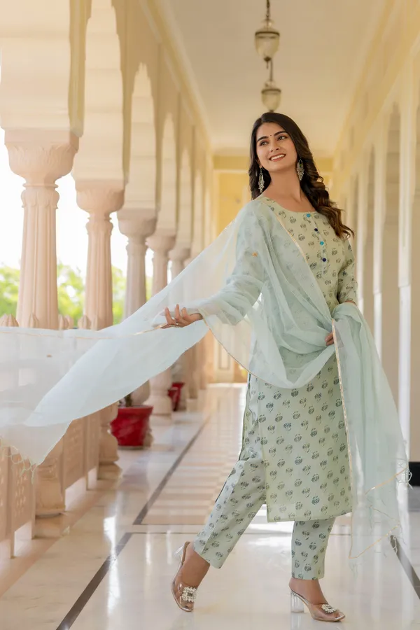 Green_Floral_Printed_Round_Collar_Chanderi_Cotton_Straight_Kurta_With_Trouser_&_Dupatta_For_Women