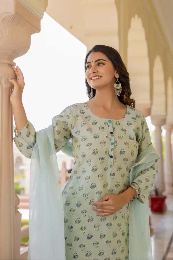 Green_Floral_Printed_Round_Collar_Chanderi_Cotton_Straight_Kurta_With_Trouser_&_Dupatta_For_Women