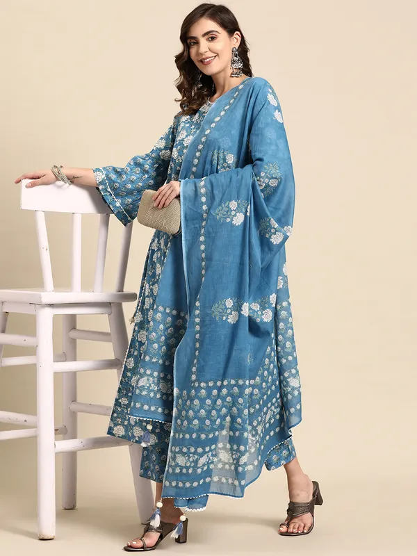 Blue_Floral_Printed_Thread_Work_Pure_Cotton_Kurta_&_Palazzos_With_Dupatta_For_Women