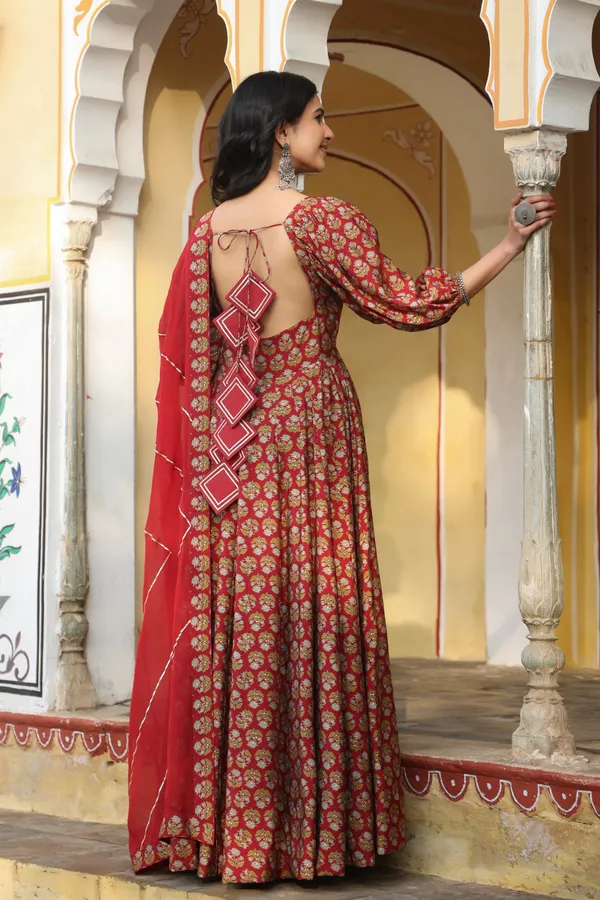 Maroon_Printed_Chanderi_Flared_Gowns_With_Dupatta_For_Women