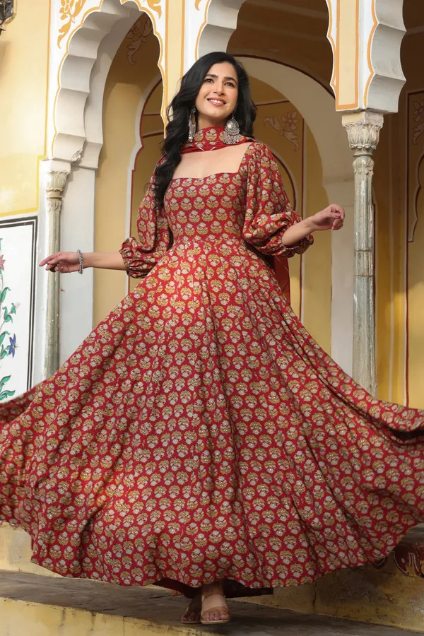 Maroon_Printed_Chanderi_Flared_Gowns_With_Dupatta_For_Women