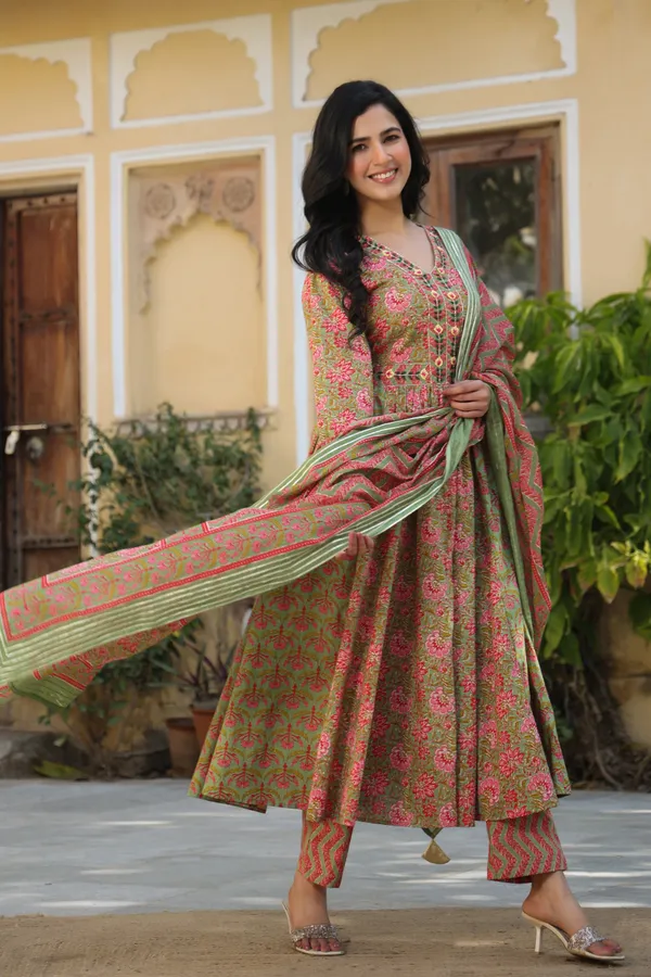 Green_Cotton_Printed_Kurta_Set_For_Women