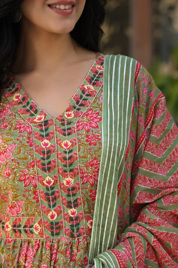 Green_Cotton_Printed_Kurta_Set_For_Women