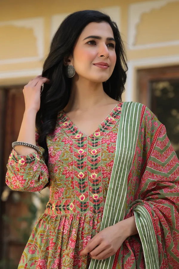Green_Cotton_Printed_Kurta_Set_For_Women
