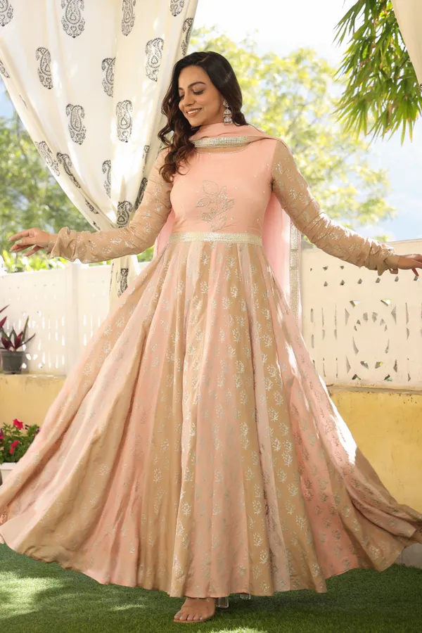 Orange_Muslin_Gown_With_Dupatta_For_Women