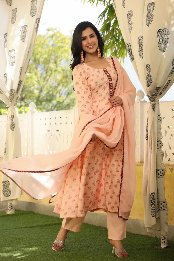 Peach_Liba_Anarkali_Chanderi_Suit_Set_For_Women
