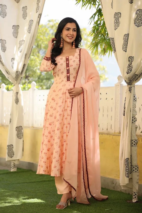 Peach_Liba_Anarkali_Chanderi_Suit_Set_For_Women