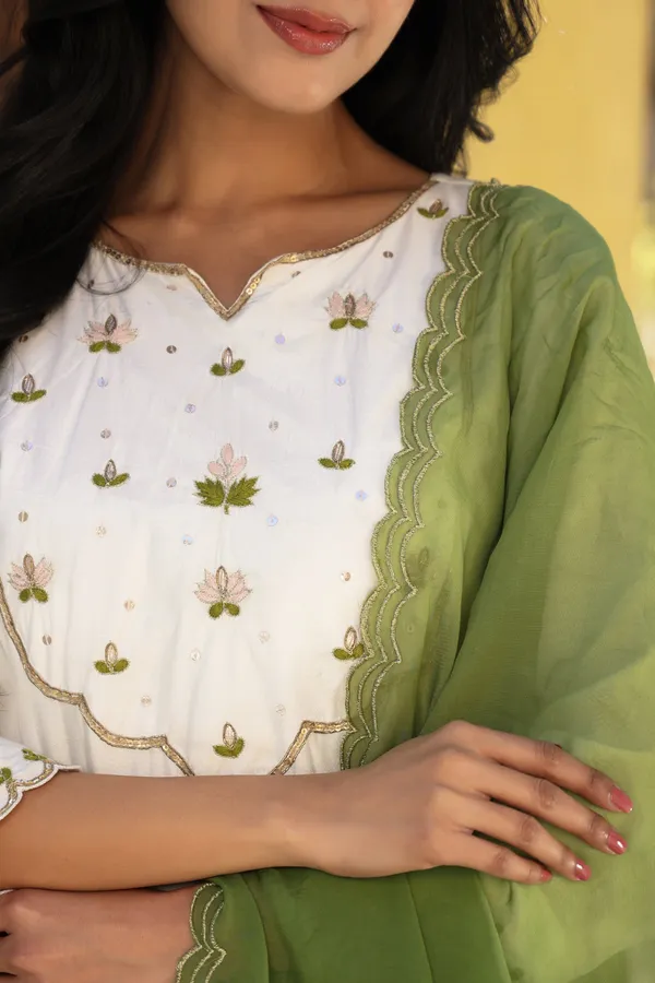 Green_Ombre_Muslin_Gown_With_Dupatta_Set_For_Women