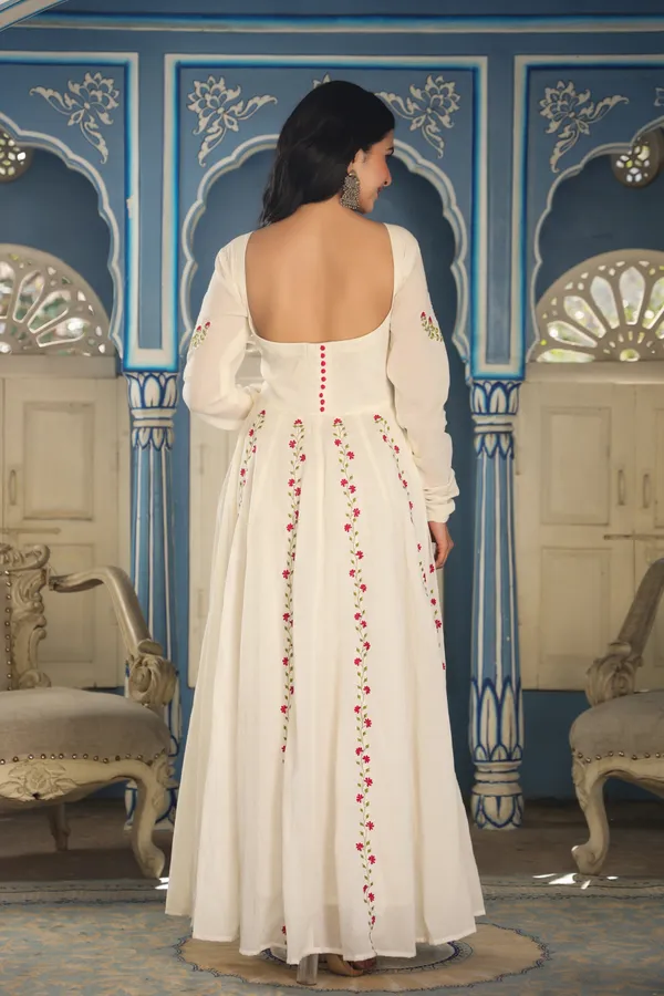 White_Masakali_Embroidered_Cotton_Anarkali_For_Women