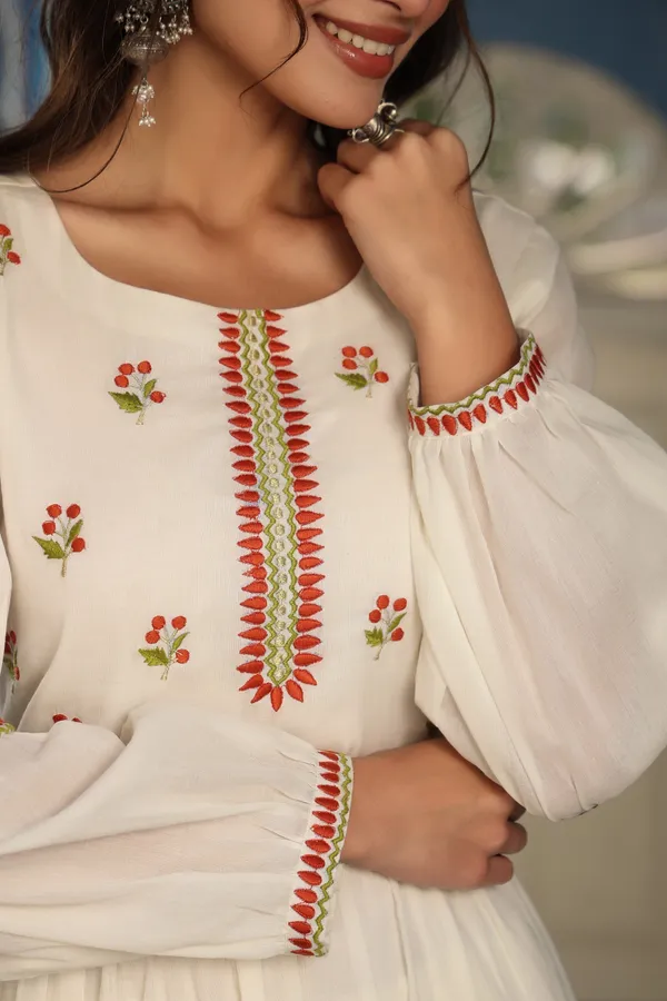 White_Masakali_Cotton_Kurta_With_Pant_For_Women