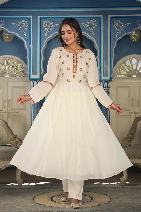 White_Masakali_Cotton_Kurta_With_Pant_For_Women