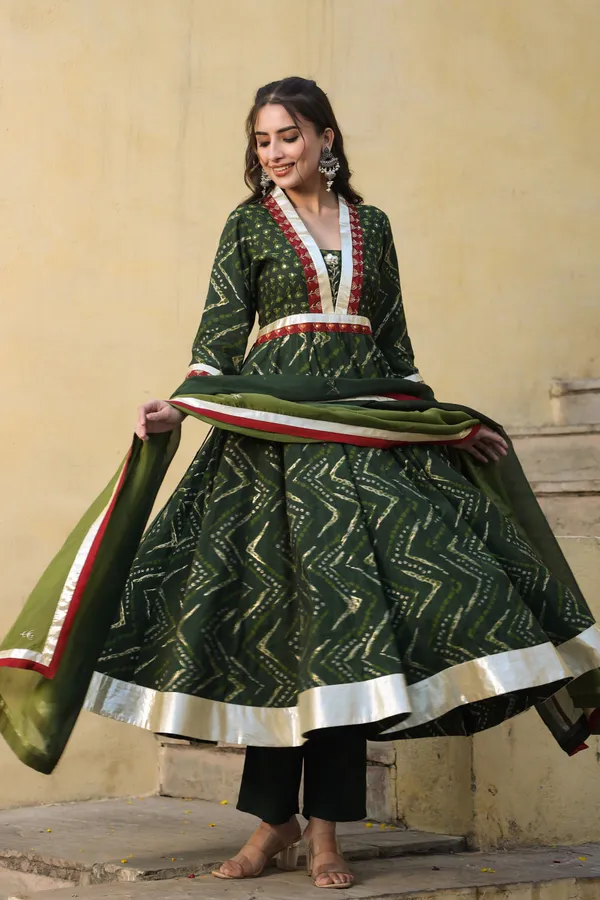 Green_Kamangari_Chanderi_Anarkali_Suit_Set_For_Women