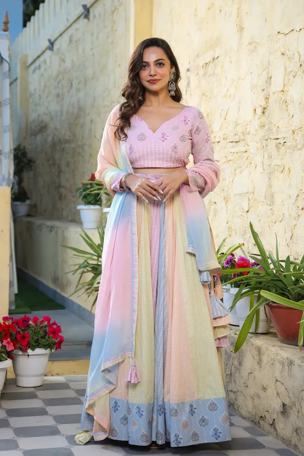 Pink_Cotton_Sweetheart_Neck_Lehenga_Set_For_Women