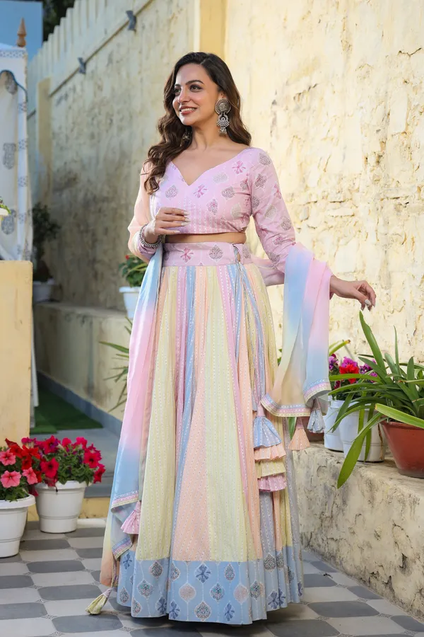 Pink_Cotton_Sweetheart_Neck_Lehenga_Set_For_Women